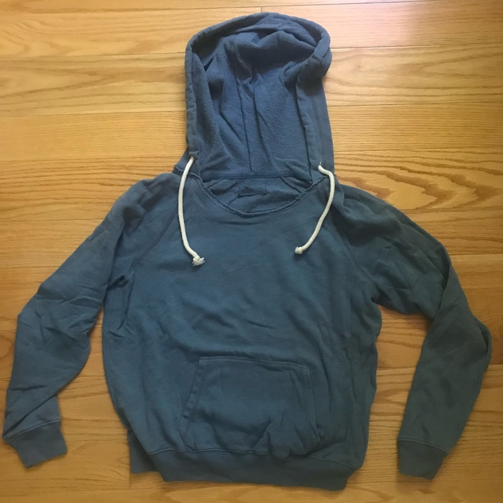 NWOT Hollister Open Neck Sweatshirt
